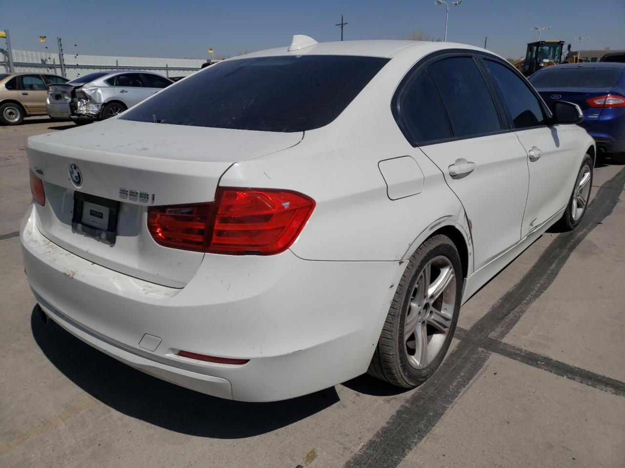 Photo 4 from auction – 2015 BMW 328 XI with VIN WBA3B3C58FJ985230
