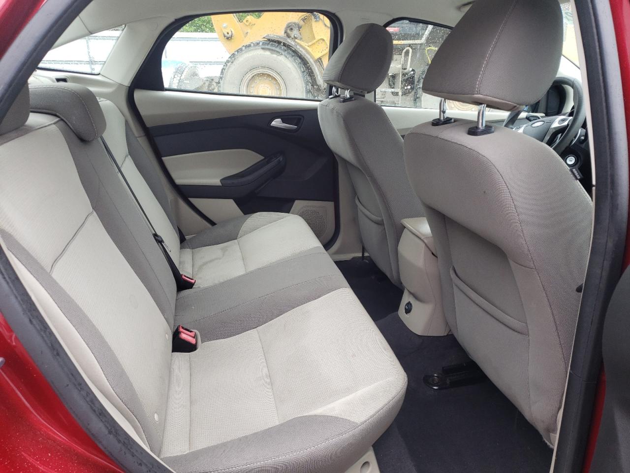Foto 6 de la subasta – 2013 FORD FOCUS SE con VIN 1FADP3F24DL206956