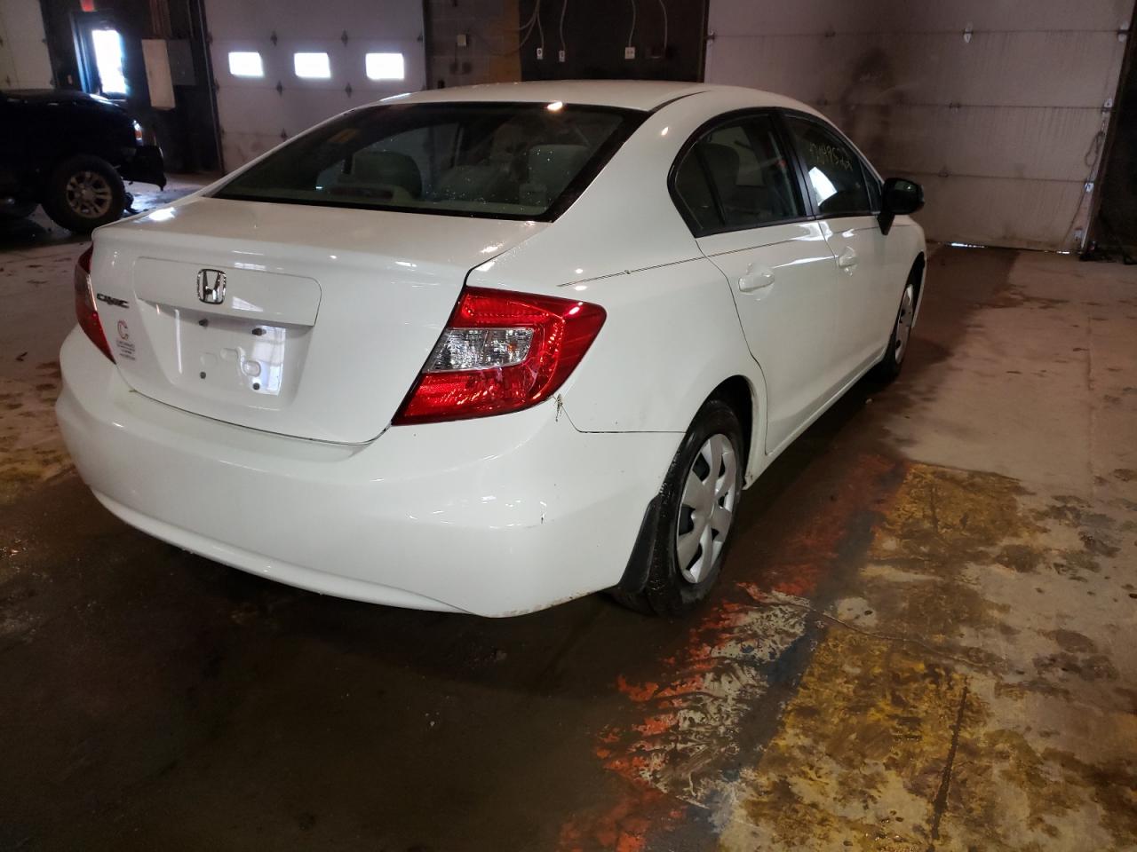 Photo 4 from auction – 2012 HONDA CIVIC LX with VIN 19XFB2F51CE381159
