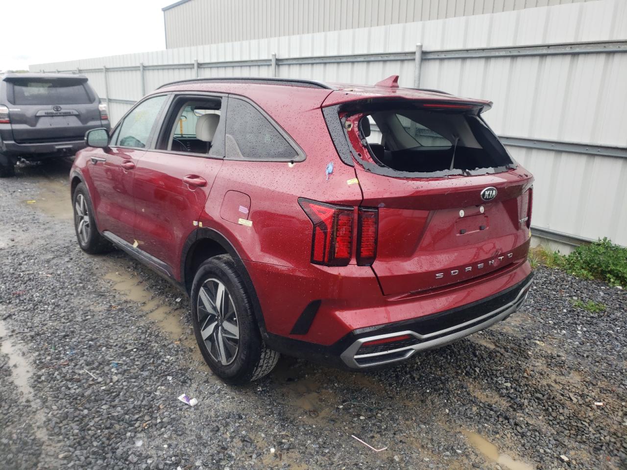 Photo 3 from auction – 2021 KIA SORENTO EX with VIN 5XYRH4LF9MG034364