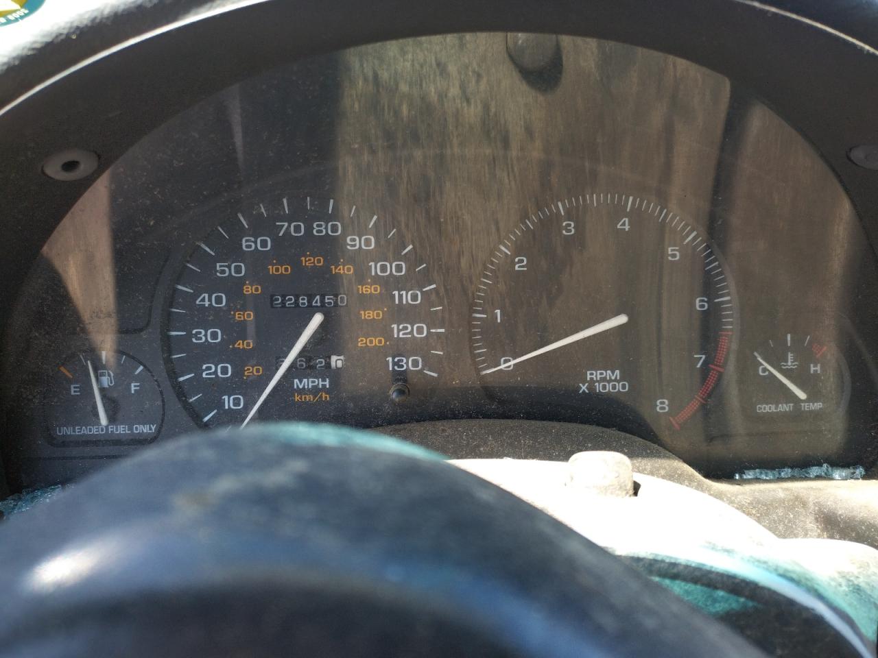 Photo 8 from auction – 1996 SATURN SC2 with VIN 1G8ZH1272TZ282524