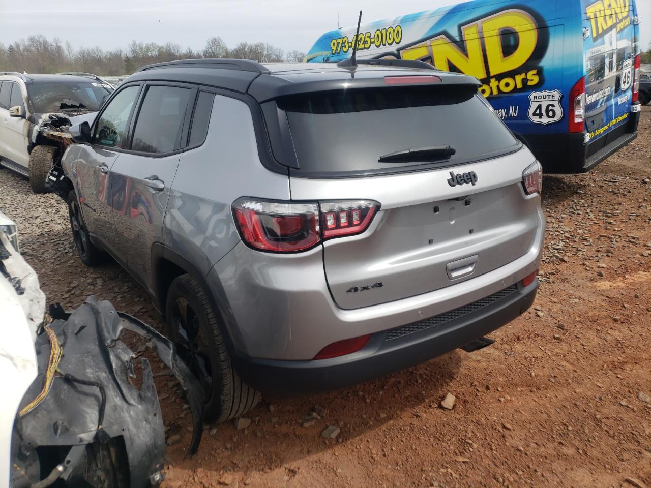 Photo 3 from auction – 2019 JEEP COMPASS LA with VIN 3C4NJDBB1KT630964