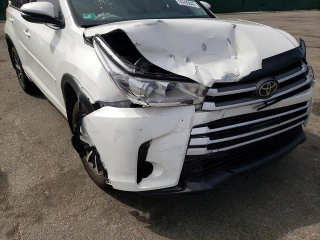 Photo 9 from auction – 2018 TOYOTA HIGHLANDER with VIN 5TDJZRFHXJS880604