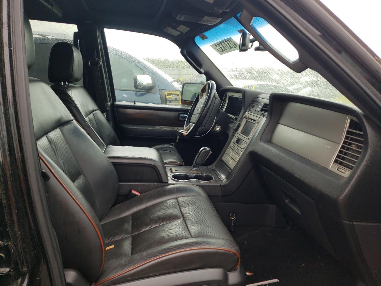 Photo 5 from auction – 2007 LINCOLN NAVIGATOR with VIN 5LMFL28557LJ12081