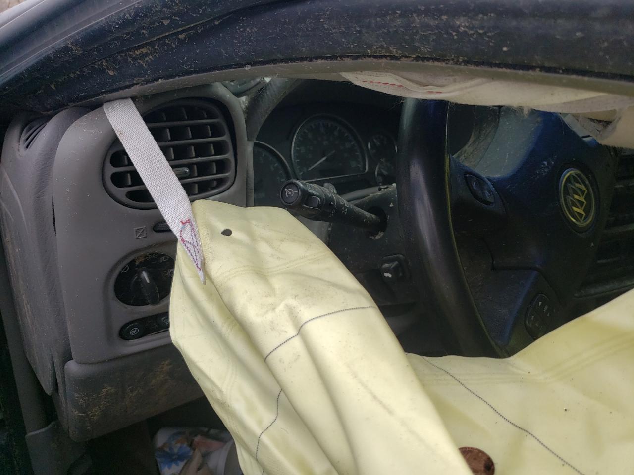 Photo 8 from auction – 2005 BUICK RAINIER CX with VIN 5GAET13M652278724