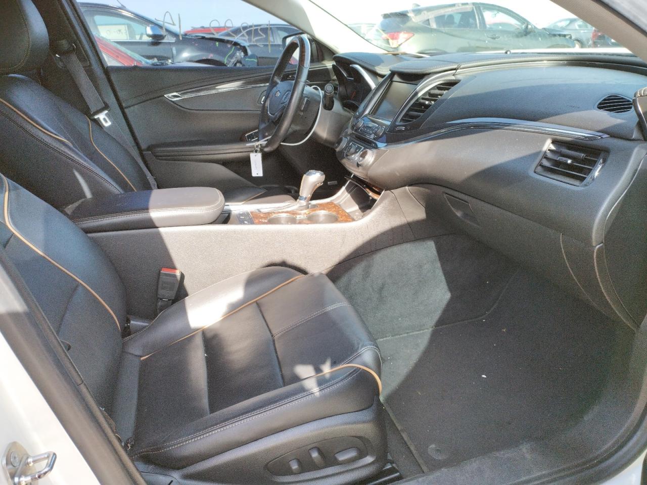 Photo 5 from auction – 2014 CHEVROLET IMPALA LTZ with VIN 1G1155S37EU167944