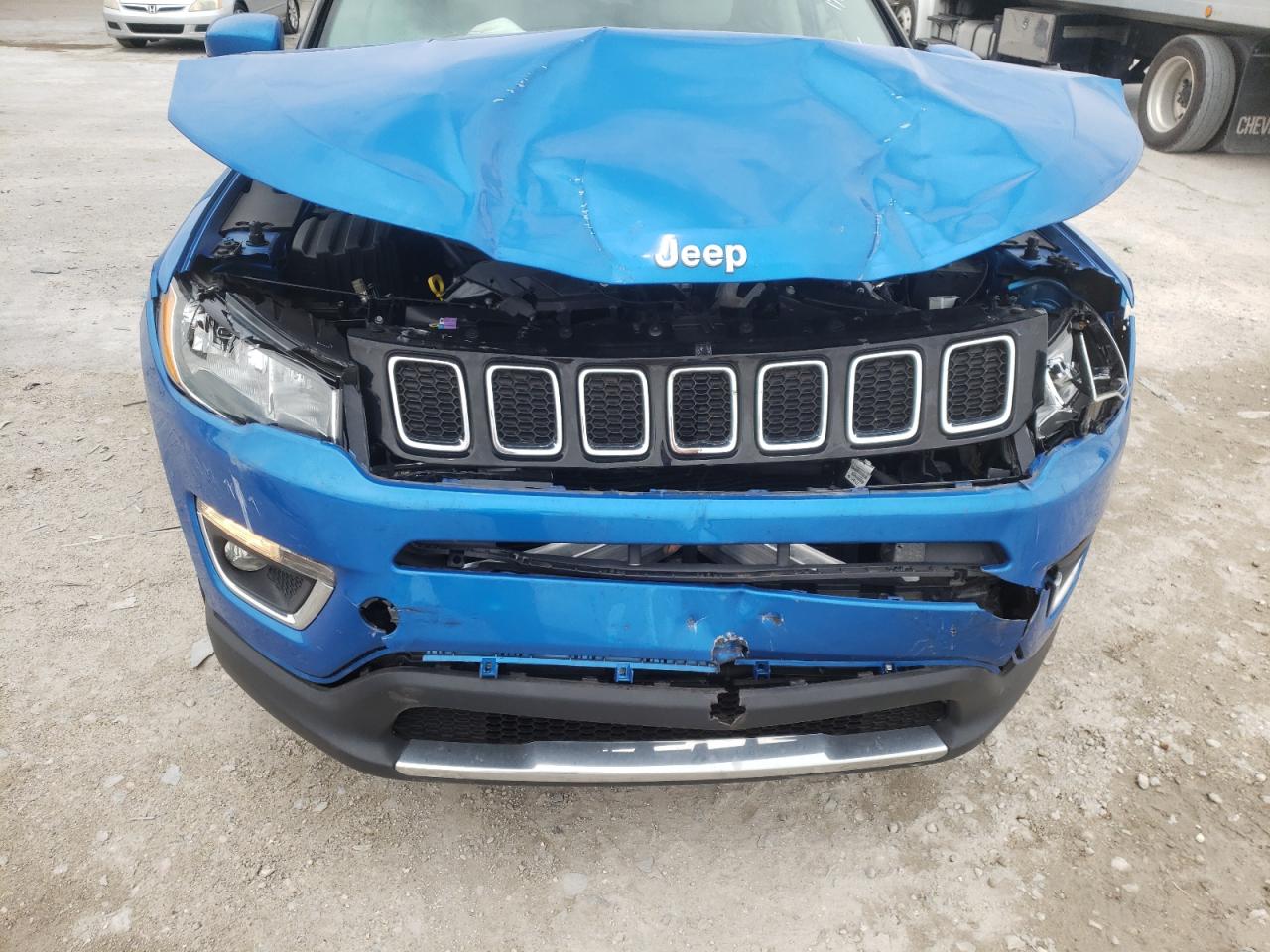 Photo 9 from auction – 2018 JEEP COMPASS LI with VIN 3C4NJCCB3JT300136