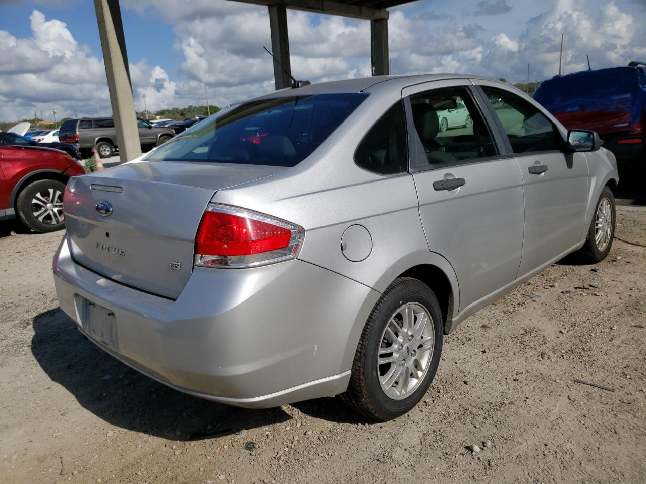 Photo 4 from auction – 2009 FORD FOCUS SE with VIN 1FAHP35NX9W150508
