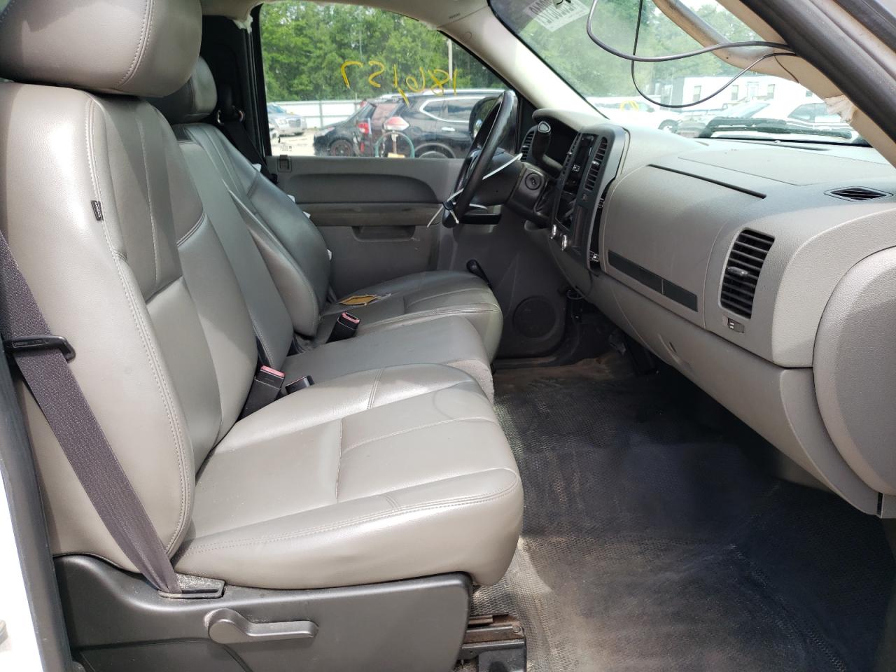 Photo 5 from auction – 2011 CHEVROLET SILVERADO with VIN 1GCNCPEX5BZ346913