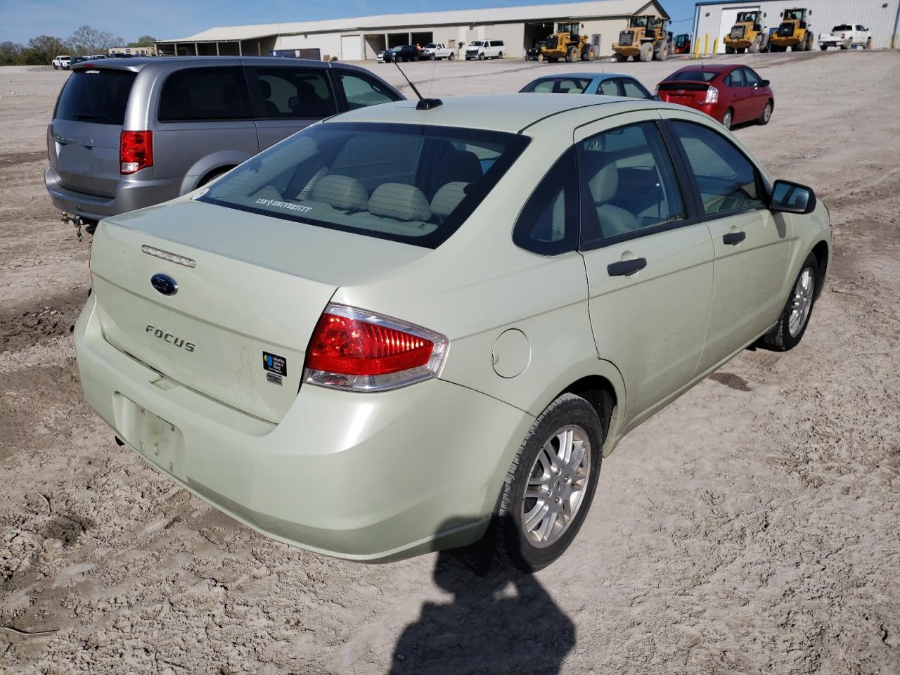 Photo 4 from auction – 2011 FORD FOCUS SE with VIN 1FAHP3FN6BW126839