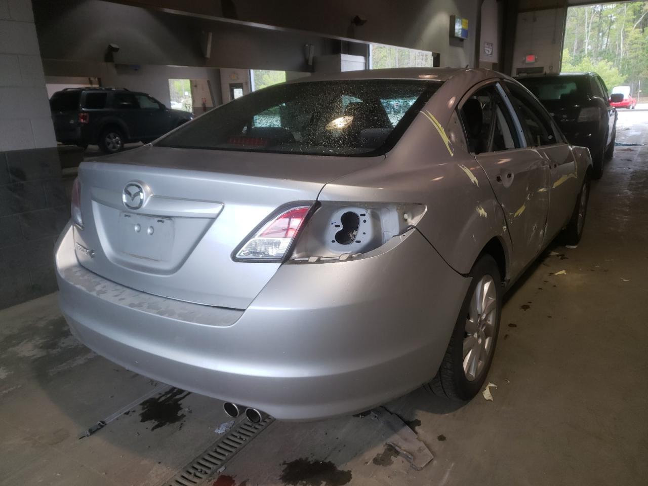 Photo 4 from auction – 2011 MAZDA 6 I with VIN 1YVHZ8CH4B5M02239