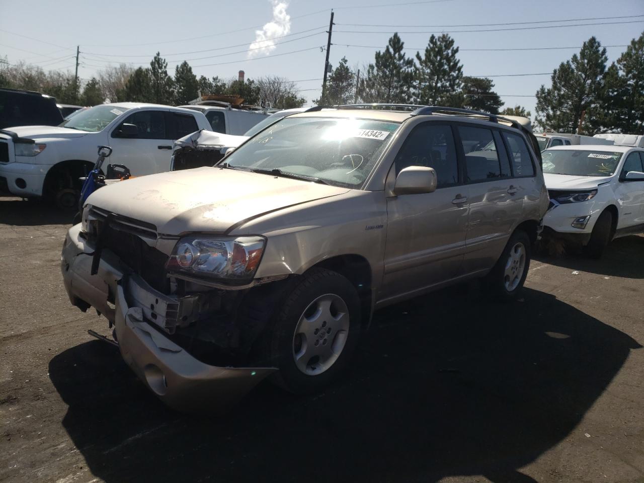 Photo 2 from auction – 2005 TOYOTA HIGHLANDER with VIN JTEEP21A850108647