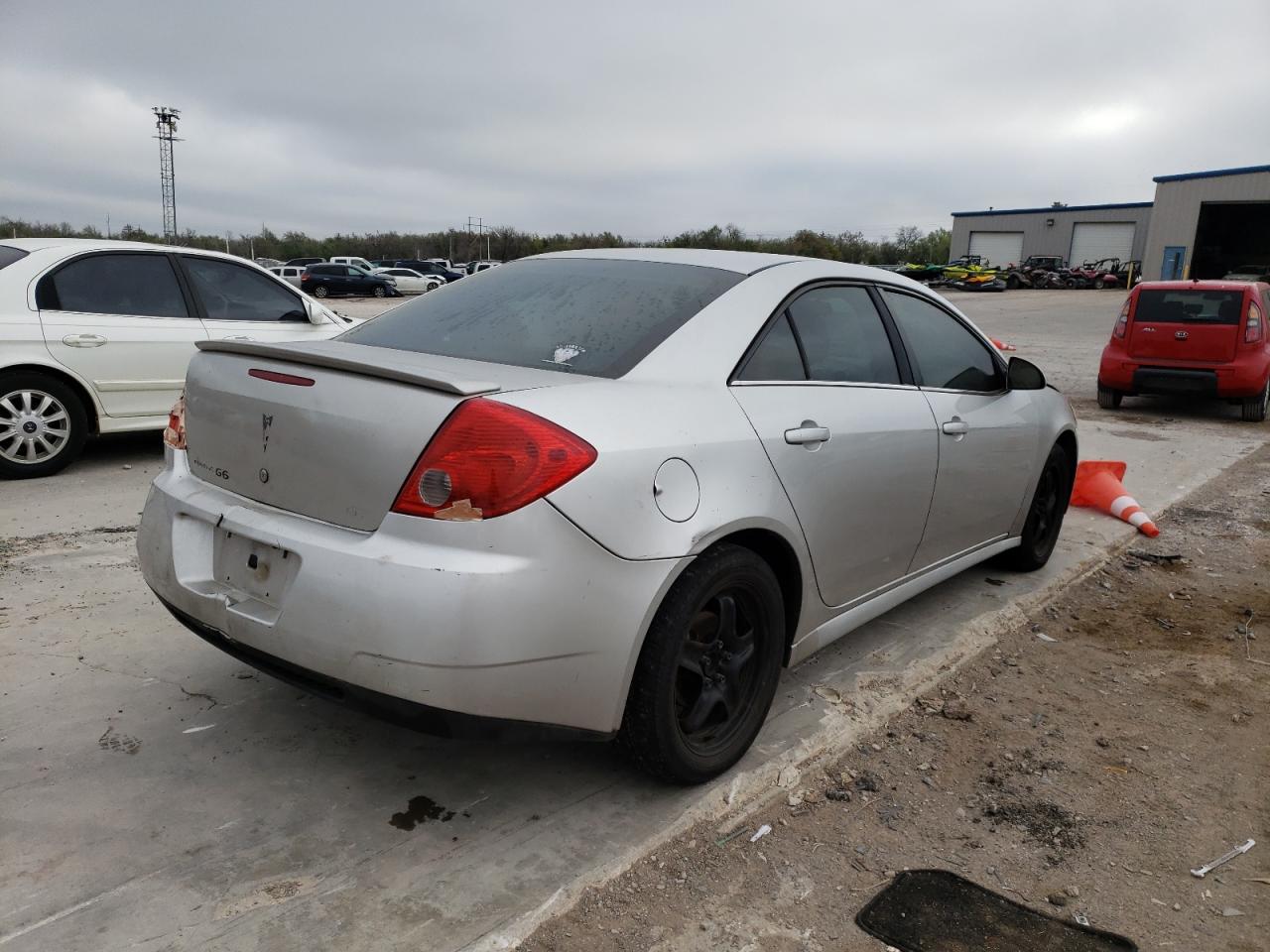 Photo 4 from auction – 2010 PONTIAC G6 with VIN 1G2ZA5E05A4135564
