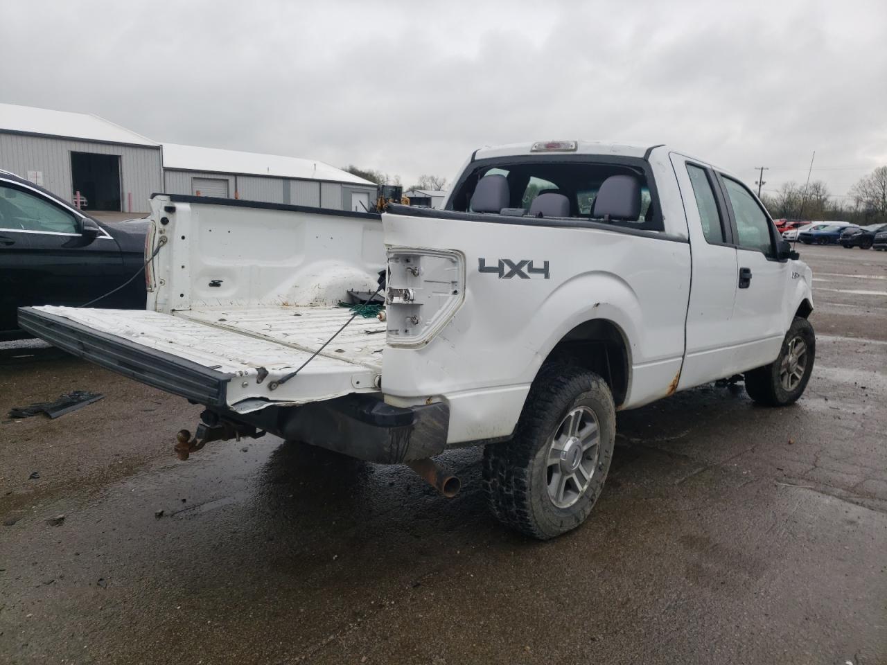 Photo 4 from auction – 2011 FORD F150 SUPER with VIN 1FTFX1EF4BFC57221
