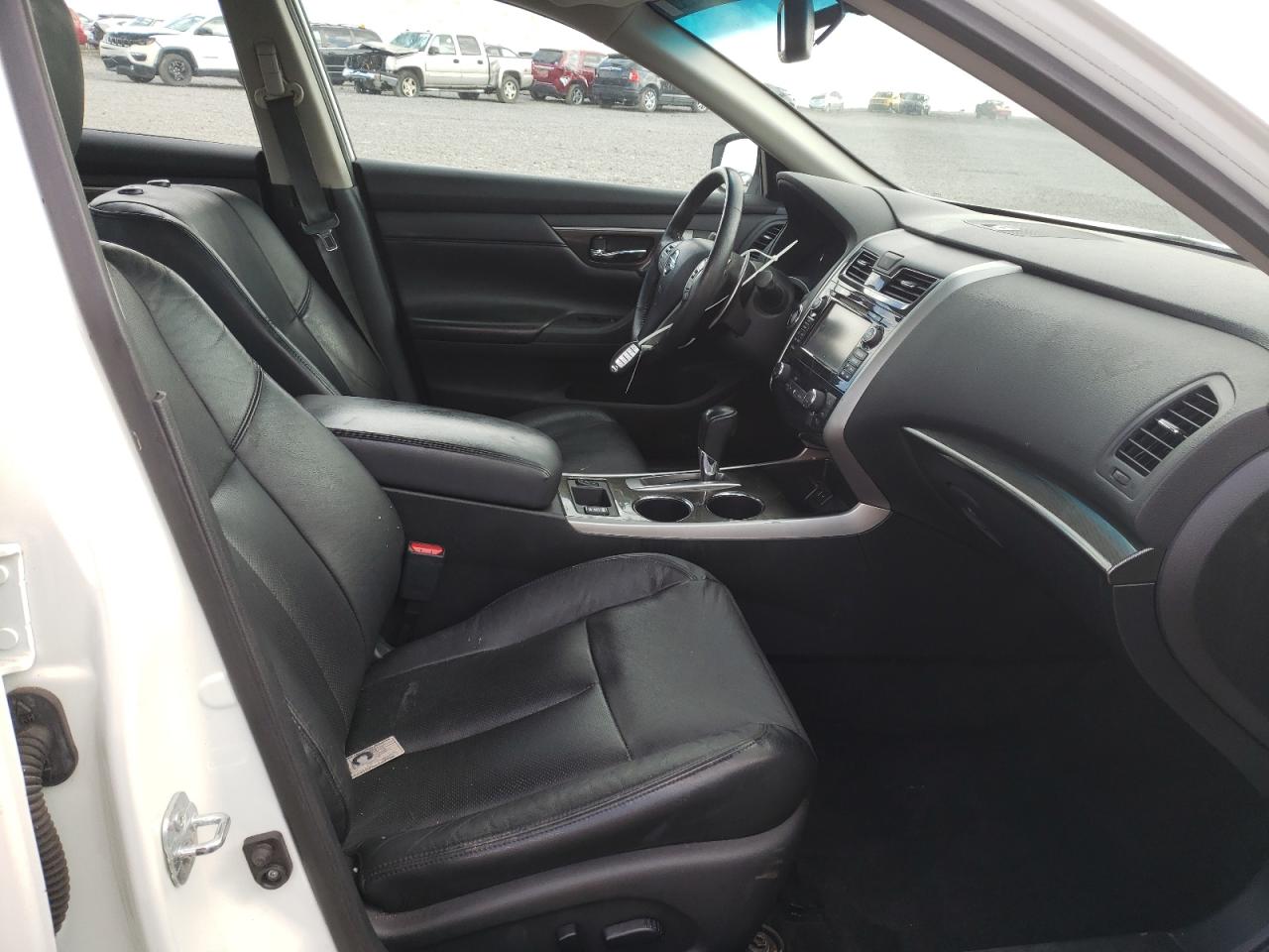 Photo 18 from auction – 2015 NISSAN ALTIMA 3.5 with VIN 1N4BL3AP2FC444975