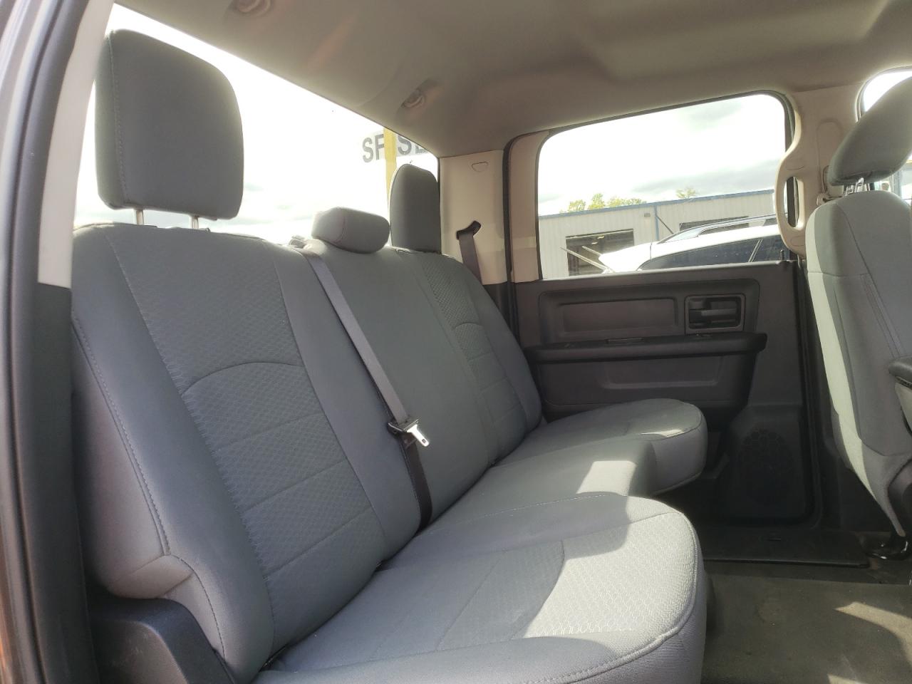 Photo 6 from auction – 2017 RAM 3500 ST with VIN 3C63R3CL2HG786084