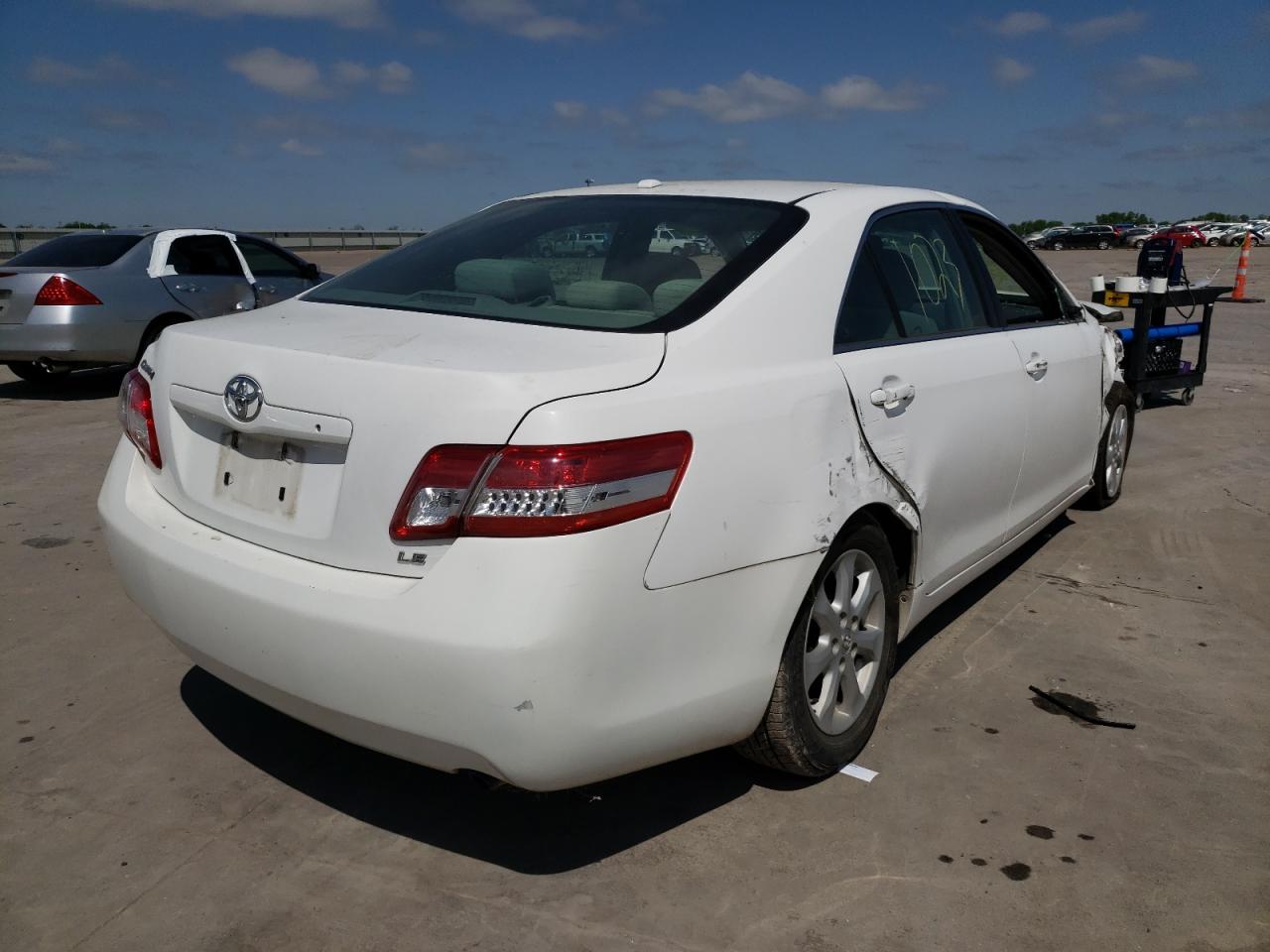 Photo 4 from auction – 2011 TOYOTA CAMRY BASE with VIN 4T1BF3EK3BU777508