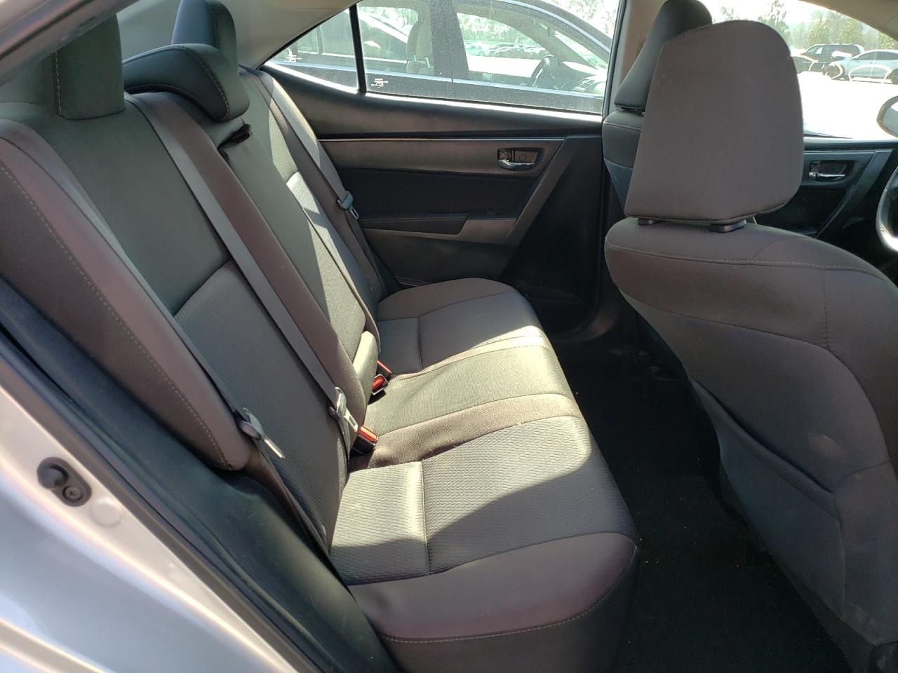 Photo 6 from auction – 2017 TOYOTA COROLLA LE with VIN 5YFBURHE9HP702305