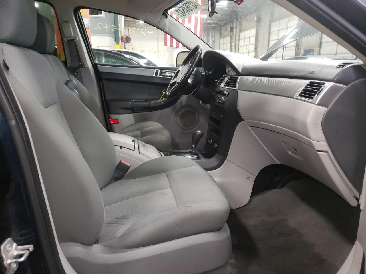 Photo 5 from auction – 2007 CHRYSLER PACIFICA T with VIN 2A8GF68XX7R350603