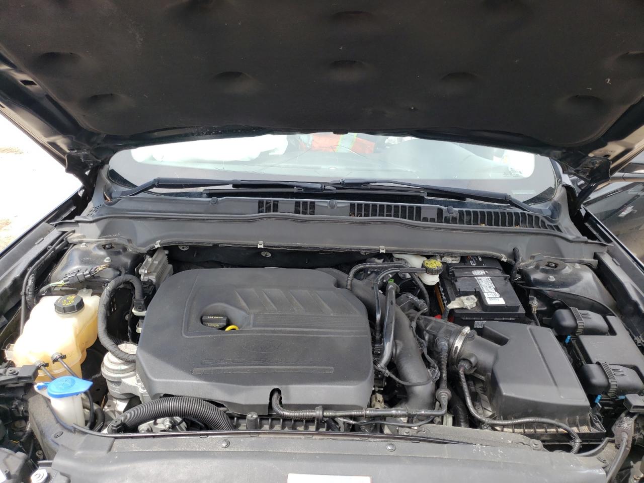 Photo 7 from auction – 2016 FORD FUSION SE with VIN 3FA6P0HD5GR231490