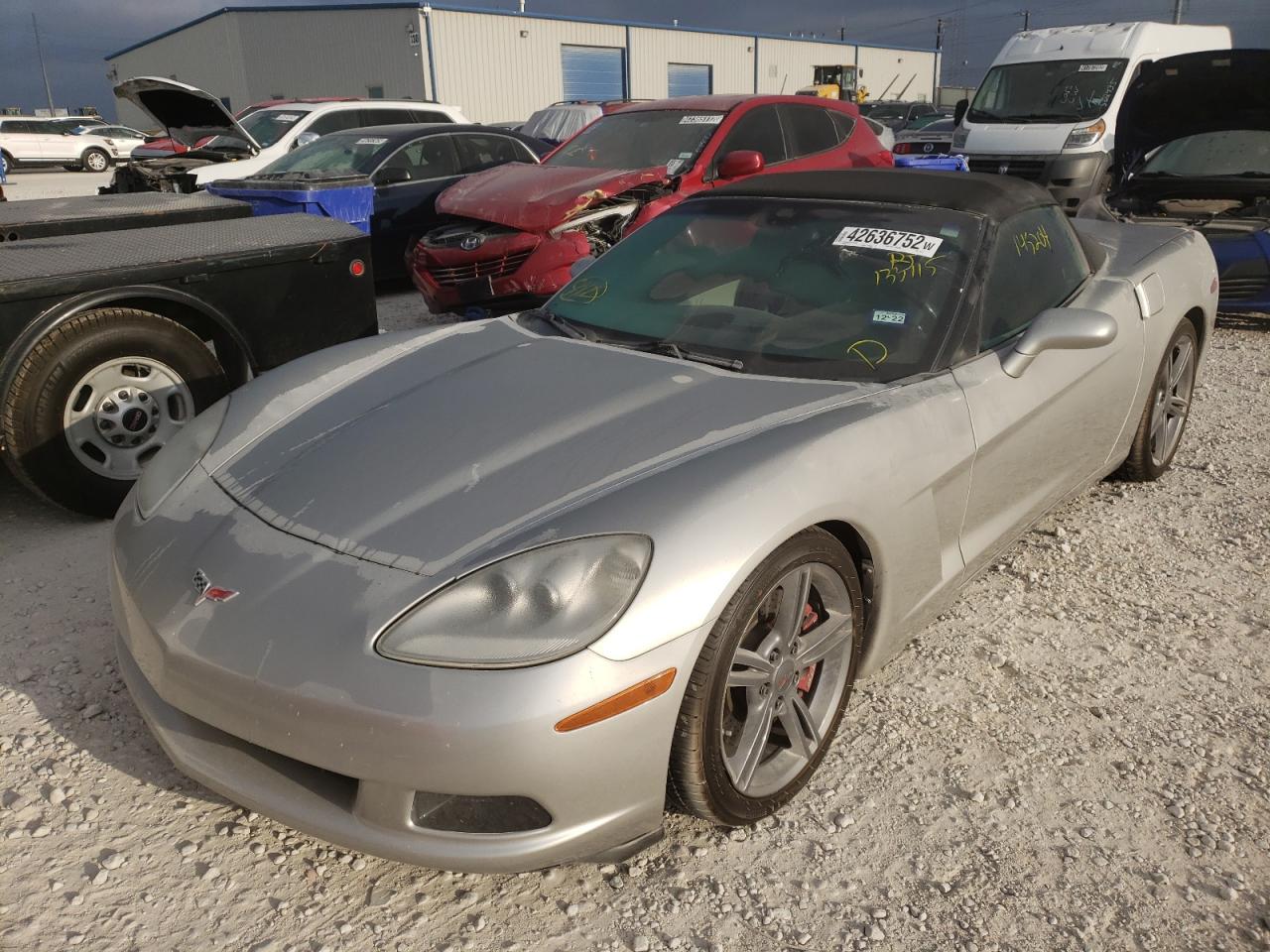 Photo 2 from auction – 2006 CHEVROLET CORVETTE with VIN 1G1YY36U665133115