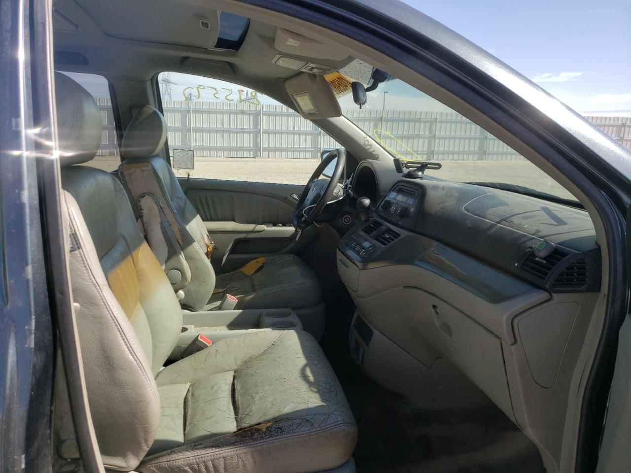 Photo 5 from auction – 2006 HONDA ODYSSEY EX with VIN 5FNRL38726B411024