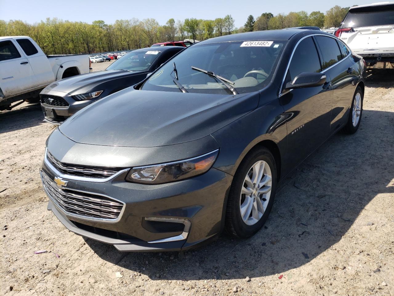 Photo 2 from auction – 2016 CHEVROLET MALIBU LT with VIN 1G1ZE5ST6GF297983