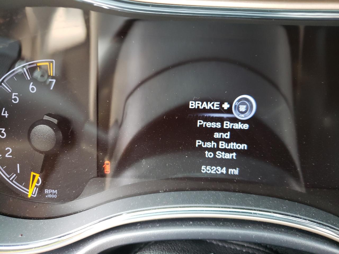 Photo 8 from auction – 2017 JEEP GRAND CHER with VIN 1C4RJFCG0HC940454