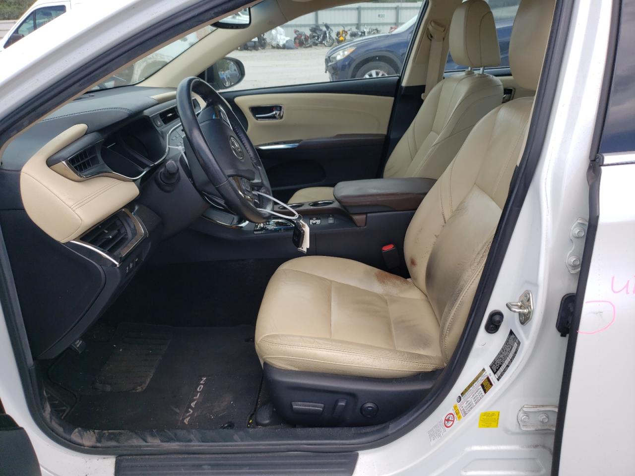 Photo 5 from auction – 2016 TOYOTA AVALON XLE with VIN 4T1BK1EB6GU209518