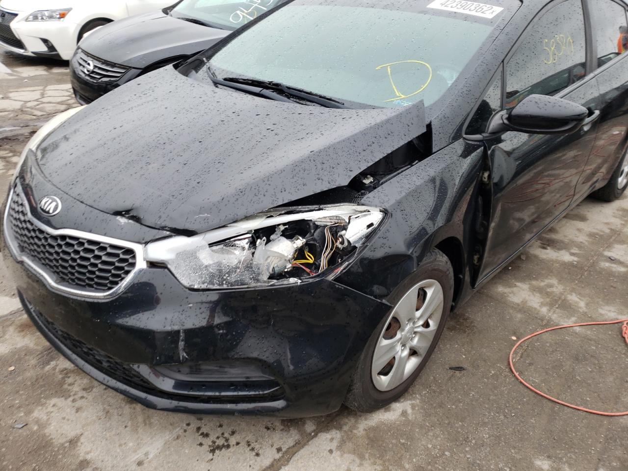 Photo 9 from auction – 2016 KIA FORTE LX with VIN KNAFK4A69G5574895