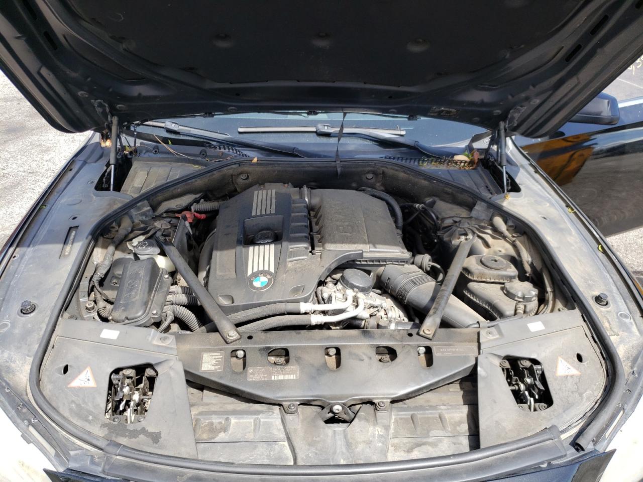Photo 7 from auction – 2012 BMW 740 LI with VIN WBAKB4C50CC576057