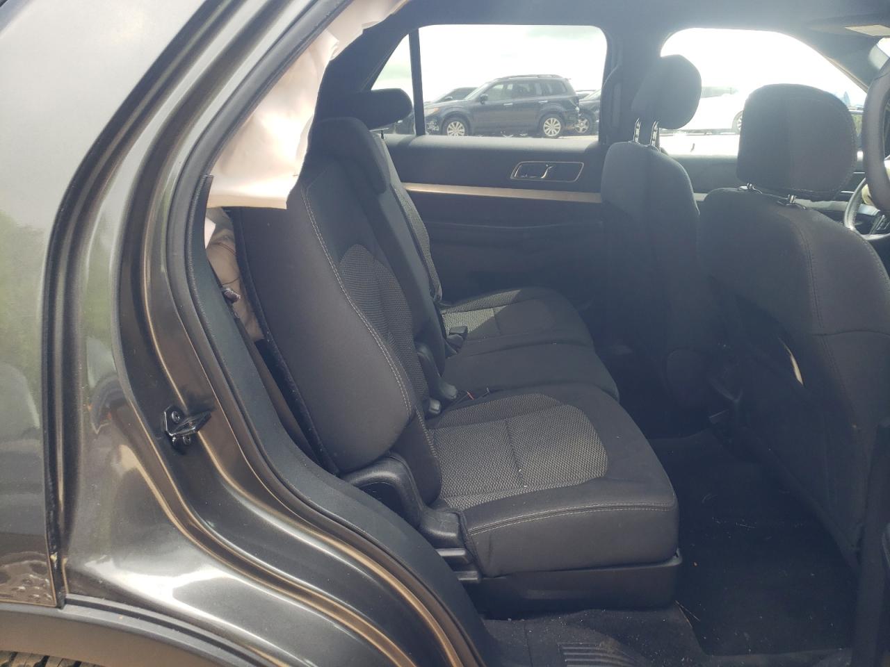 Photo 6 from auction – 2017 FORD EXPLORER X with VIN 1FM5K7D88HGC14788