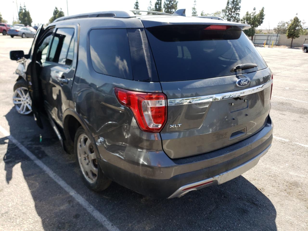 Photo 3 from auction – 2016 FORD EXPLORER X with VIN 1FM5K7D85GGC59542