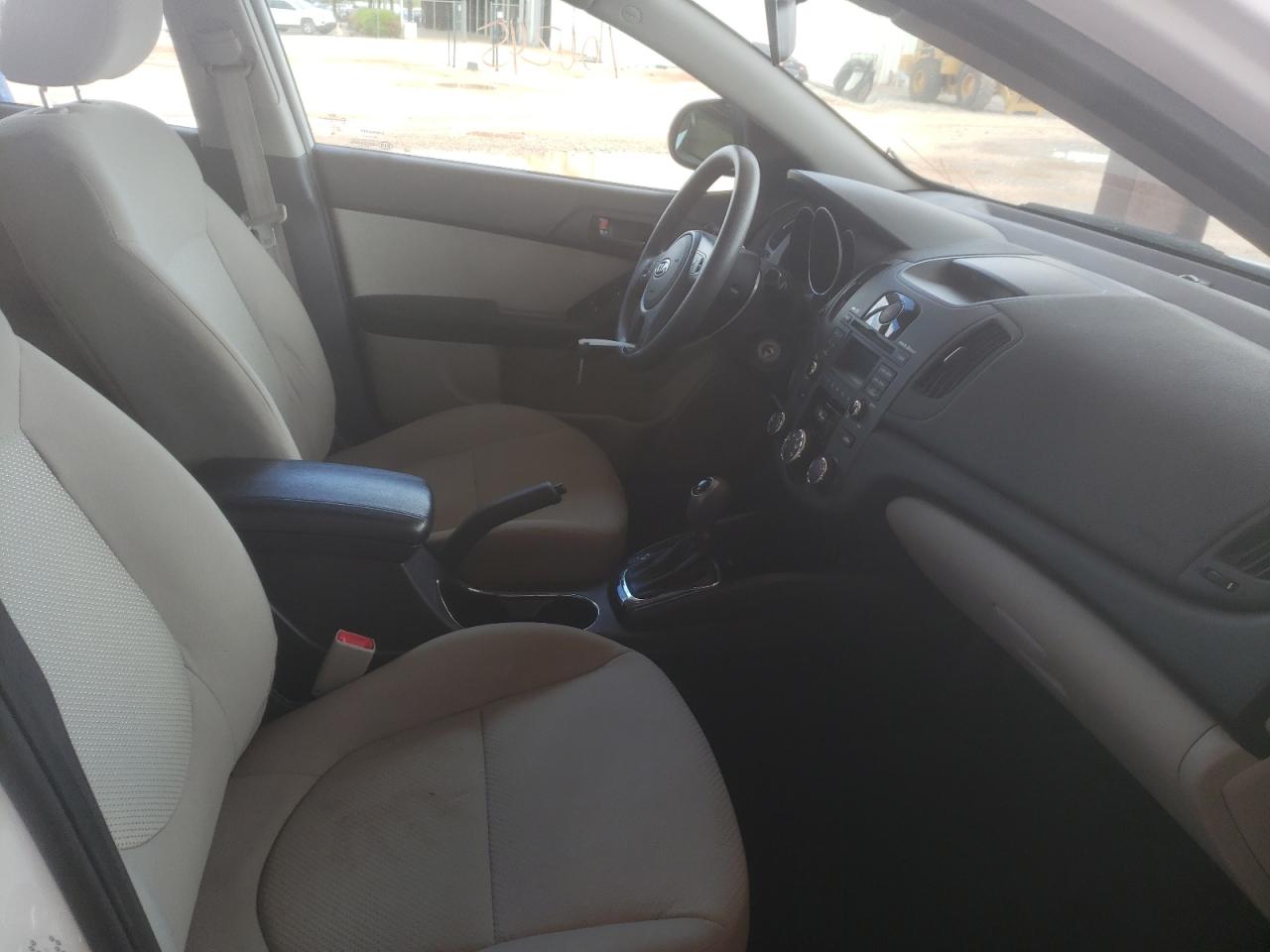 Photo 5 from auction – 2012 KIA FORTE EX with VIN KNAFU4A24C5479856
