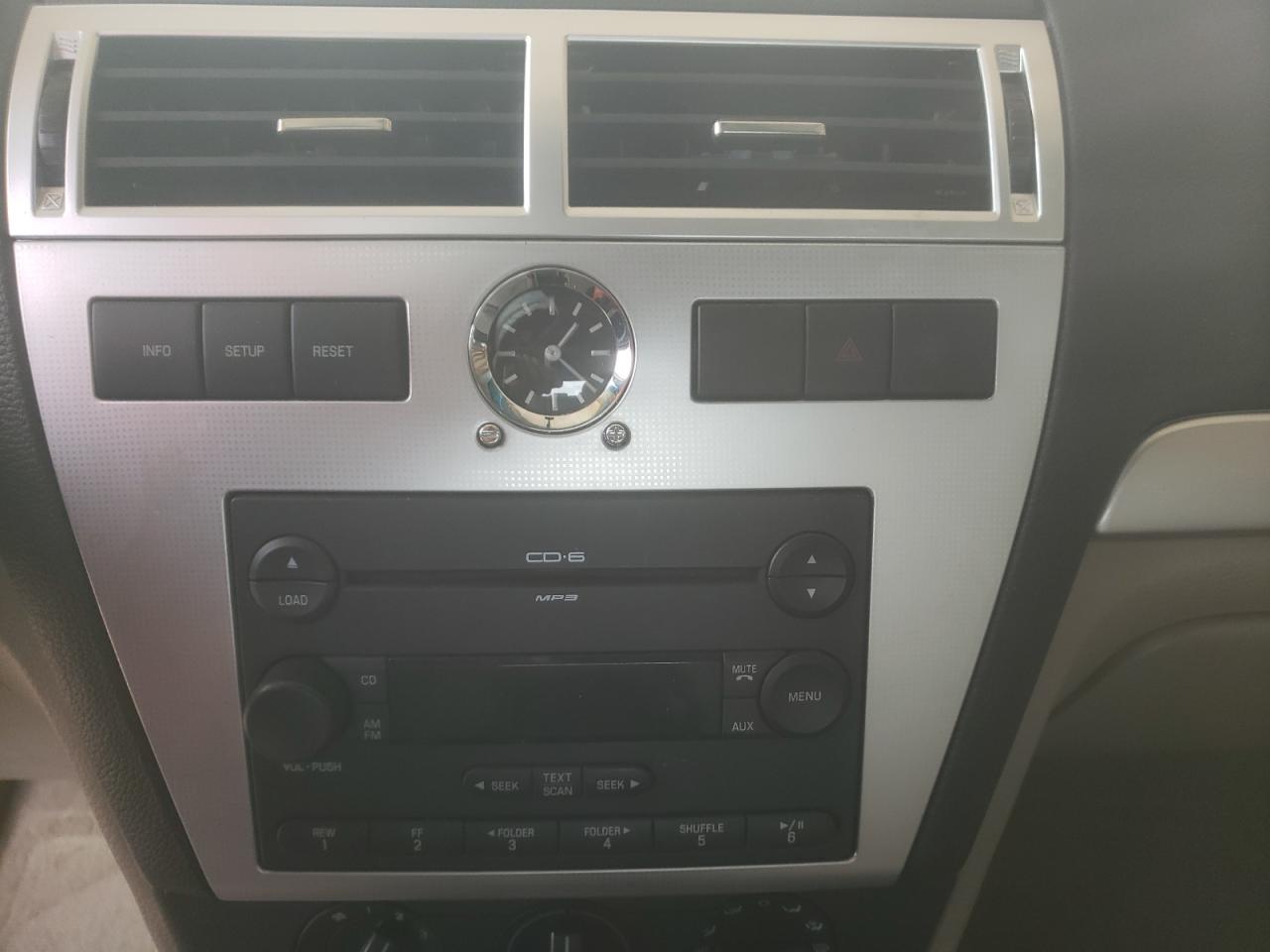 Photo 9 from auction – 2006 MERCURY MILAN with VIN 3MEFM07166R648334