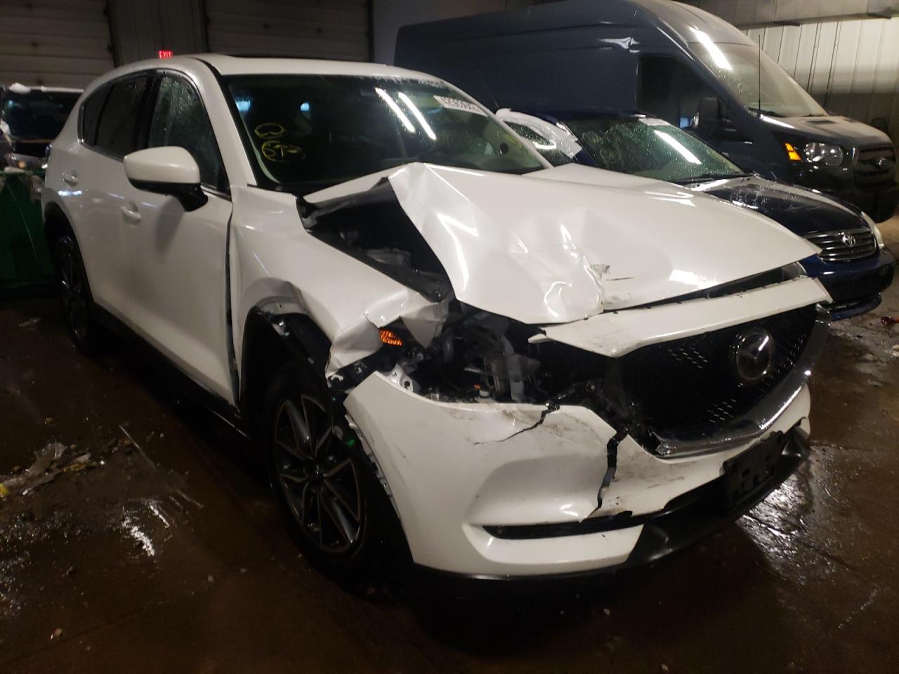 Photo 1 from auction – 2017 MAZDA CX-5 GRAND with VIN JM3KFBDL3H0101723