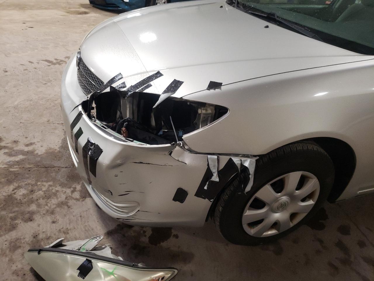 Photo 9 from auction – 2004 TOYOTA CAMRY LE with VIN 4T1BE32K64U928464