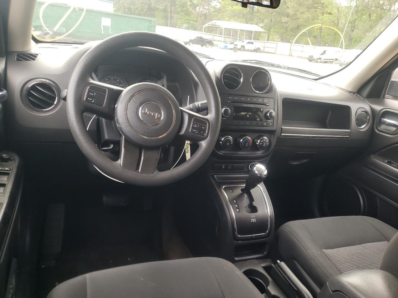 Photo 9 from auction – 2015 JEEP PATRIOT SP with VIN 1C4NJPBB0FD146068