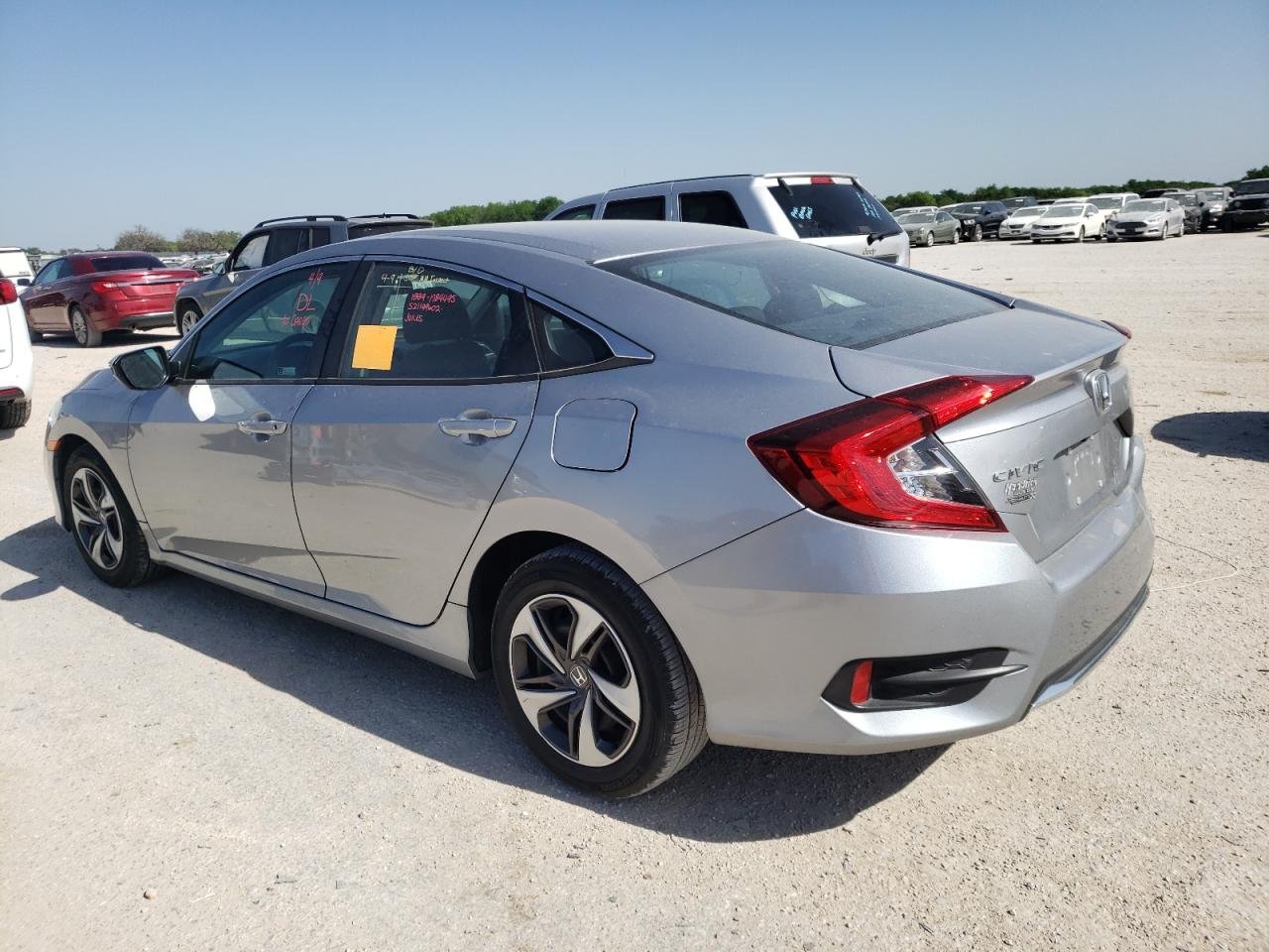 Photo 3 from auction – 2019 HONDA CIVIC LX with VIN 19XFC2F67KE050459