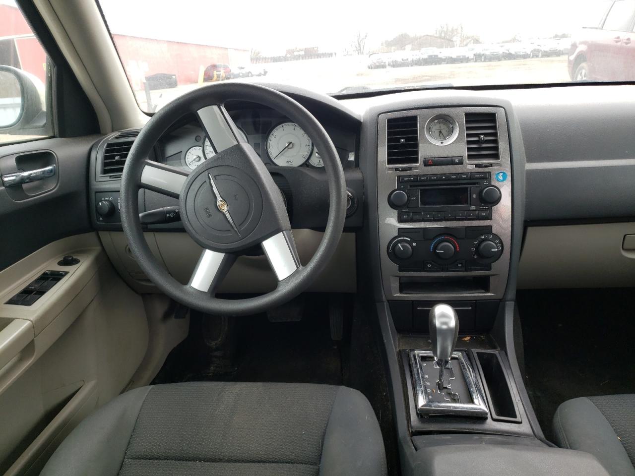 Photo 9 from auction – 2005 CHRYSLER 300 TOURIN with VIN 2C3JA53G65H602738