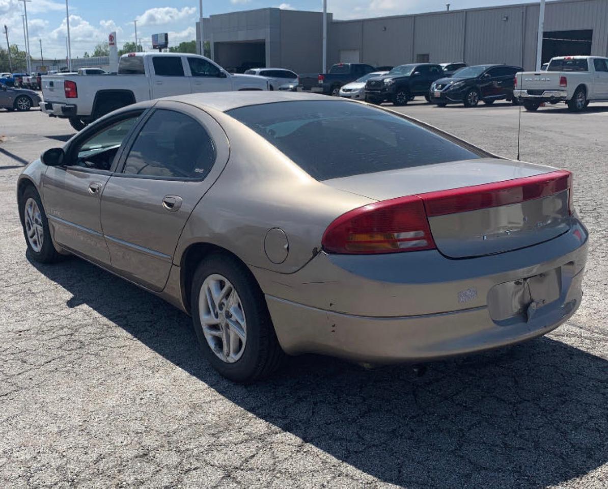 Photo 3 from auction – 2001 DODGE INTREPID S with VIN 2B3HD46R11H695267