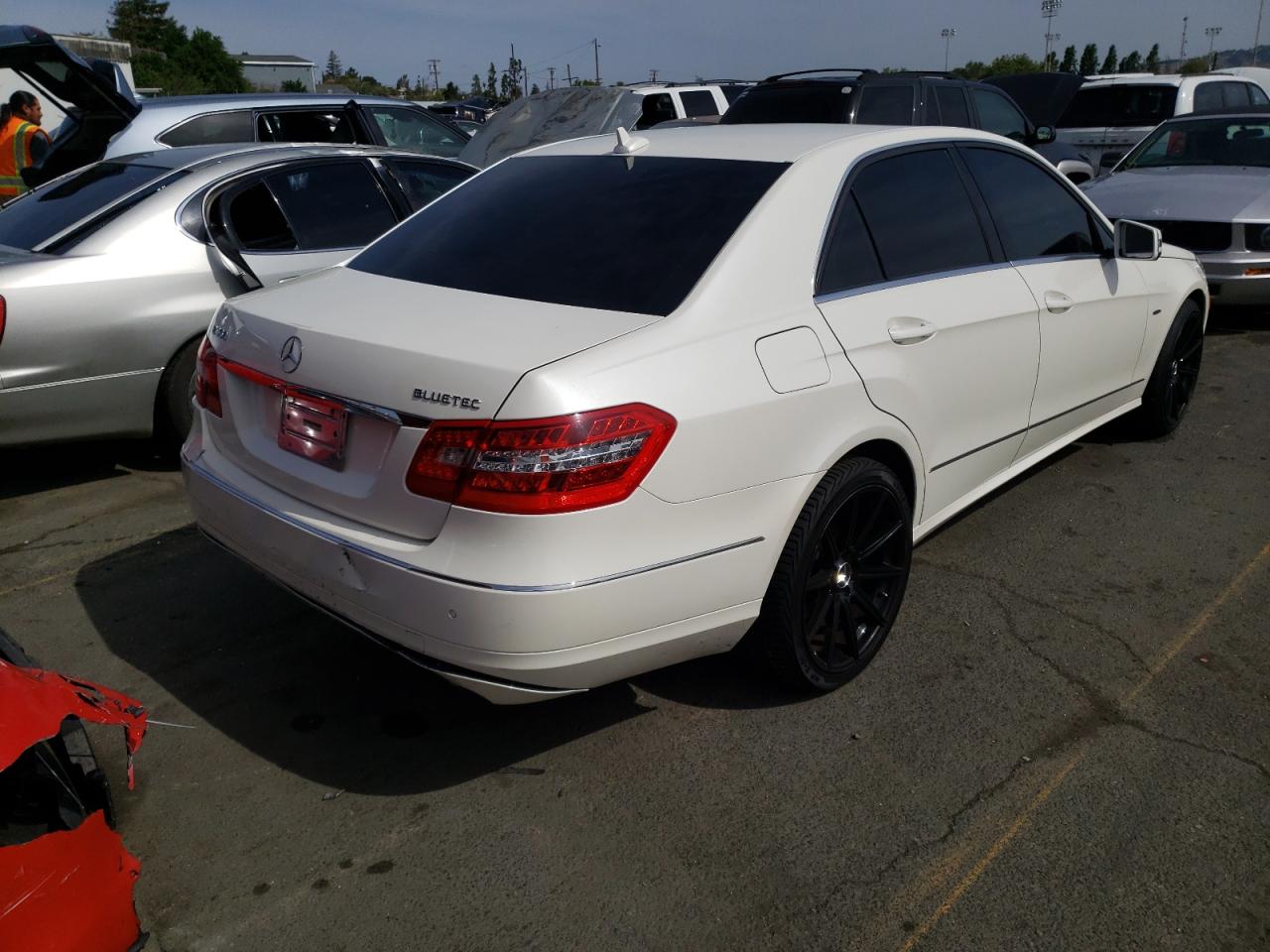 Photo 4 from auction – 2011 MERCEDES-BENZ E 350 BLUE with VIN WDDHF2EB6BA467689