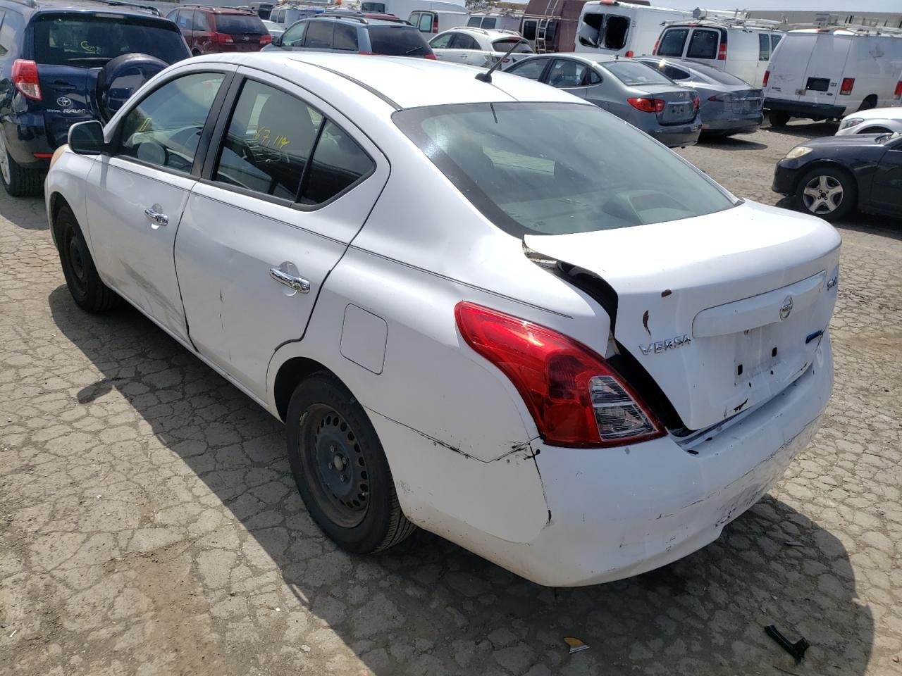 Photo 3 from auction – 2012 NISSAN VERSA S with VIN 3N1CN7AP9CL813544