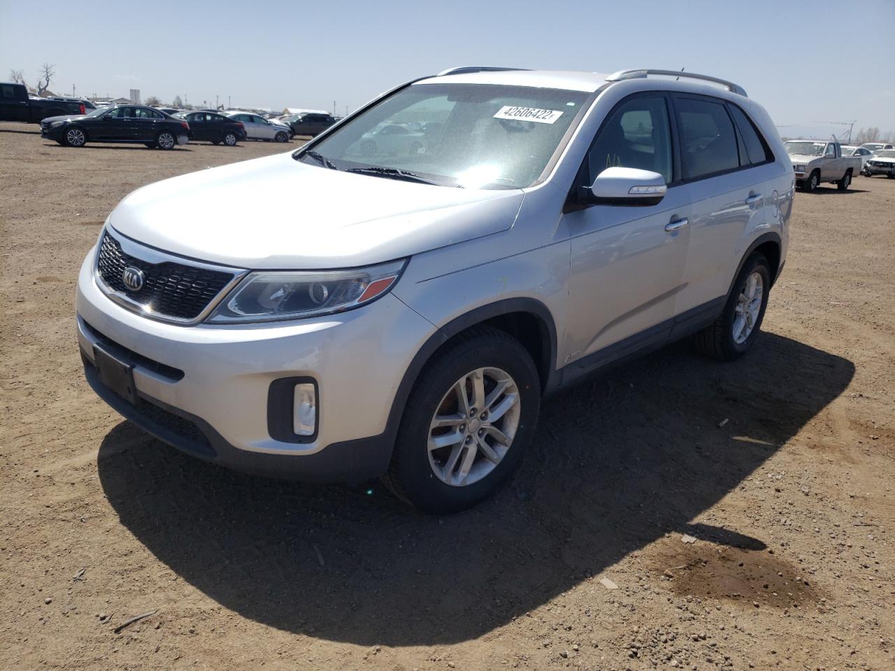 Photo 2 from auction – 2014 KIA SORENTO LX with VIN 5XYKTCA62EG476417