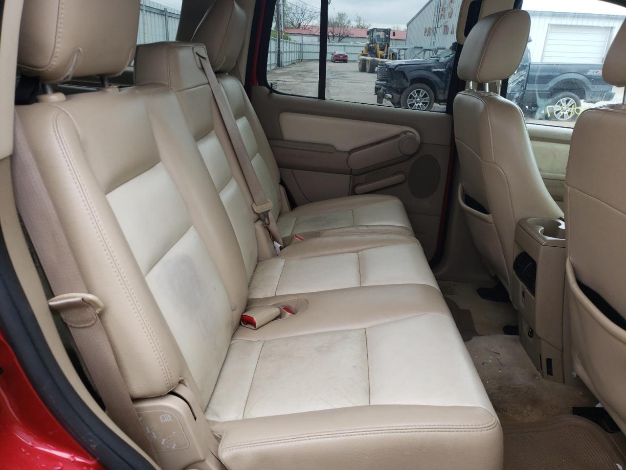 Photo 6 from auction – 2008 FORD EXPLORER E with VIN 1FMEU74E28UB19189