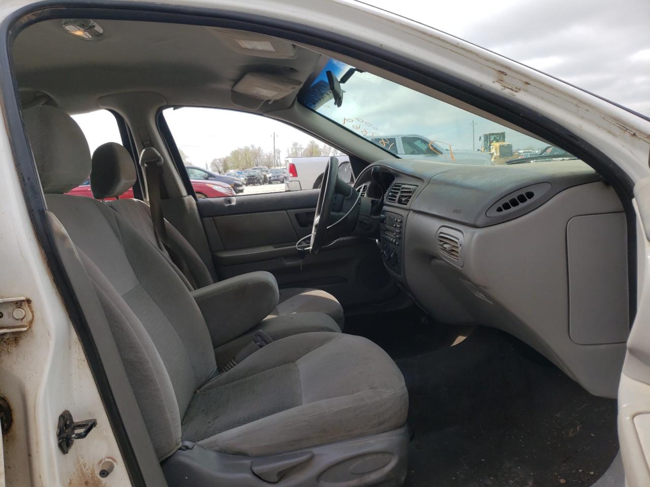 Photo 5 from auction – 2005 FORD TAURUS SE with VIN 1FAFP53U95A197968