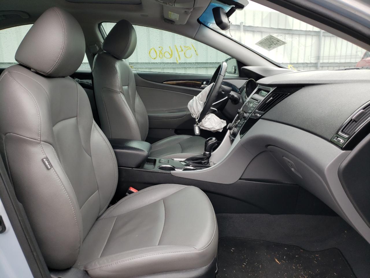 Photo 5 from auction – 2013 HYUNDAI SONATA SE with VIN 5NPEC4AC3DH599109