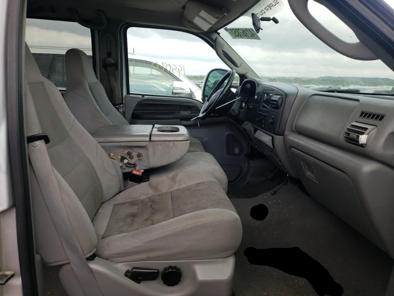 Photo 5 from auction – 2005 FORD F350 SUPER with VIN 1FTWW32P45EA56635
