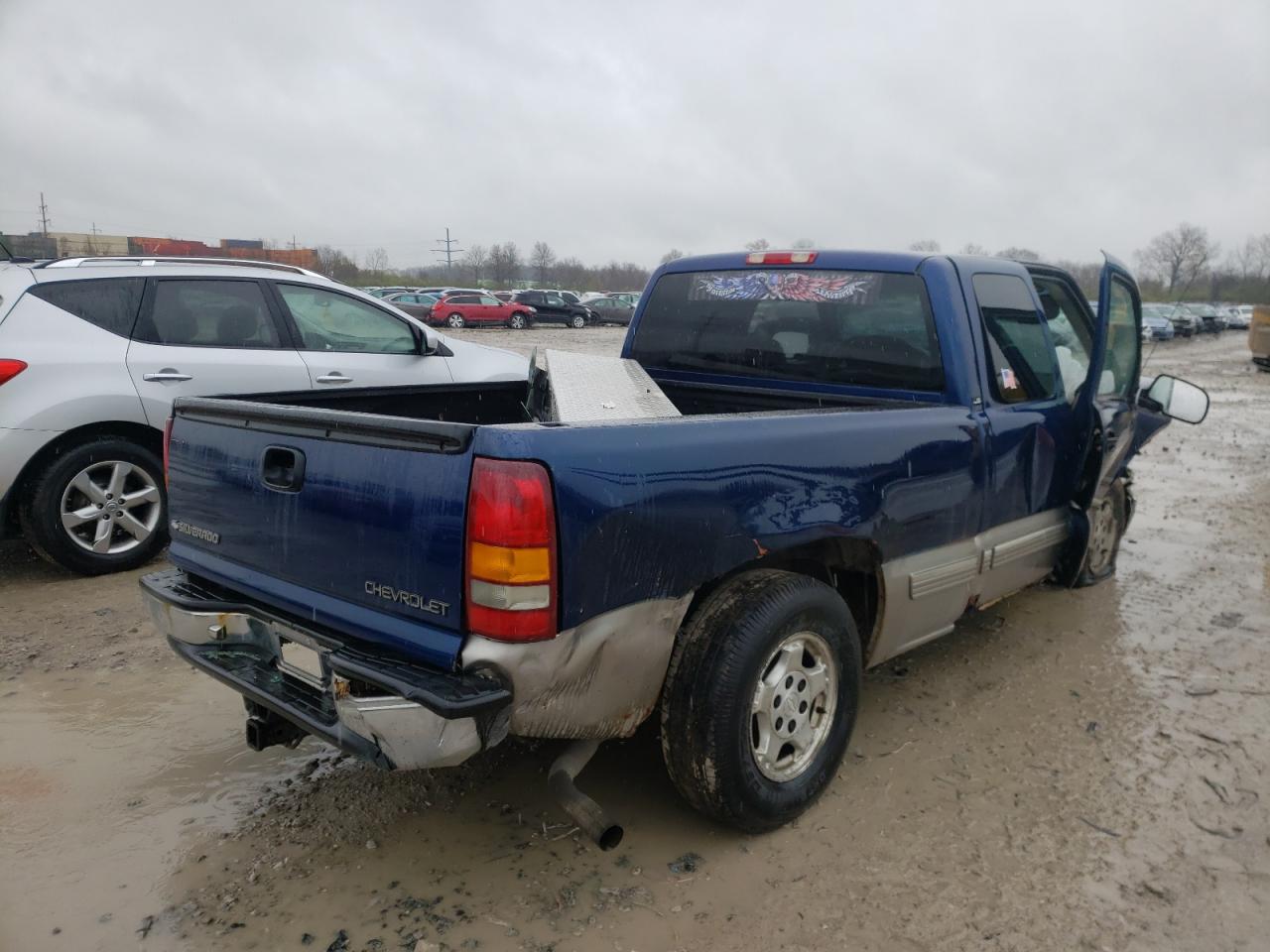 Photo 4 from auction – 2000 CHEVROLET SILVERADO with VIN 2GCEC19T7Y1360916