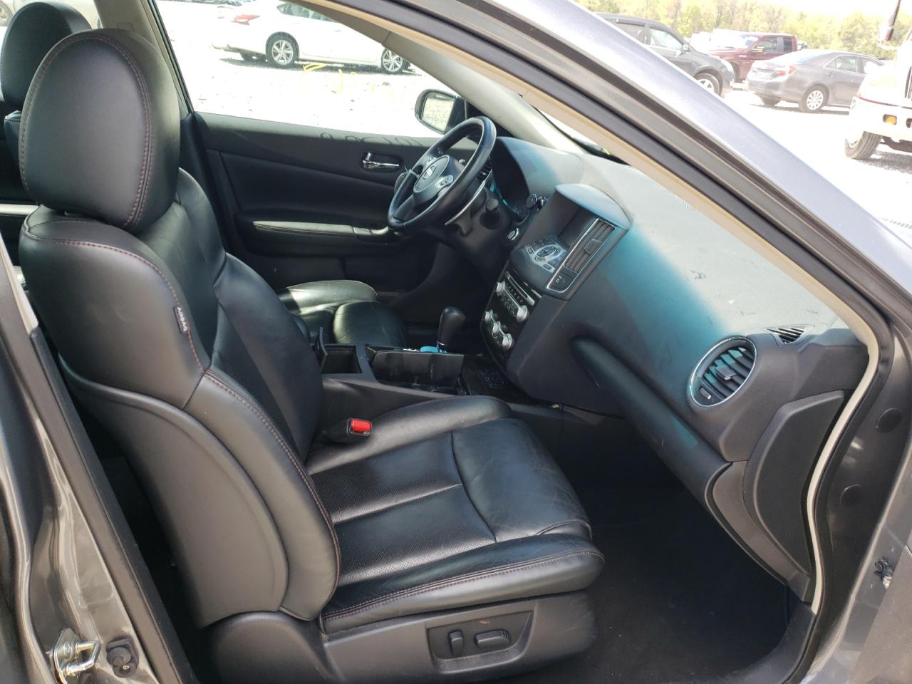 Photo 5 from auction – 2014 NISSAN MAXIMA S with VIN 1N4AA5AP4EC449235